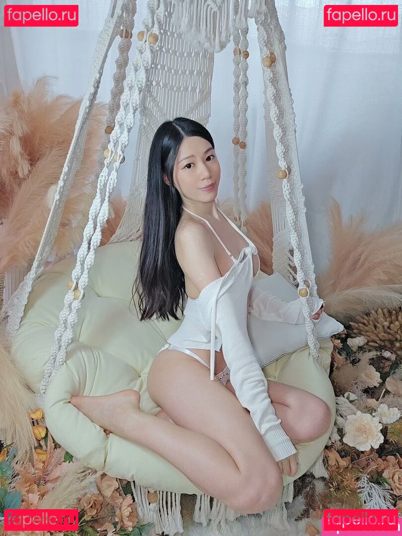 Emilyck Chan Nude Onlyfans Photo 3