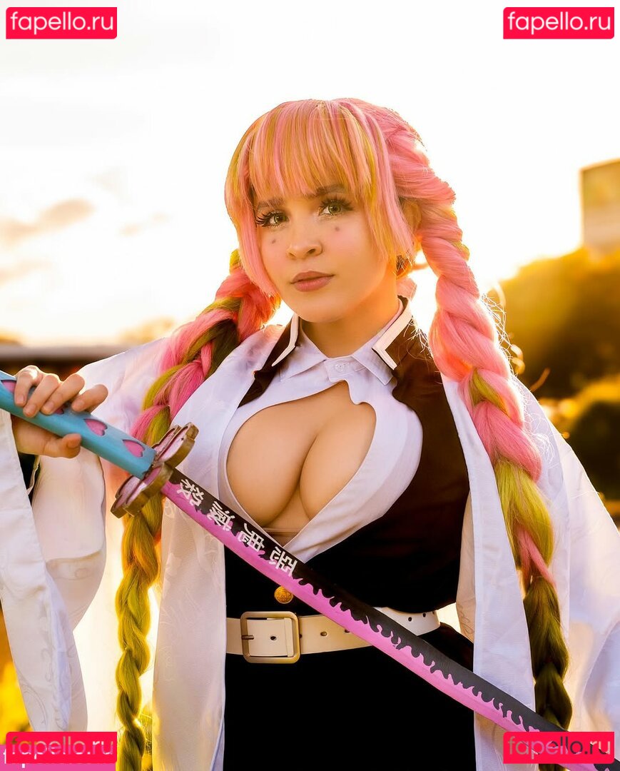 Yifene Cosplay Nude Onlyfans Photo 26