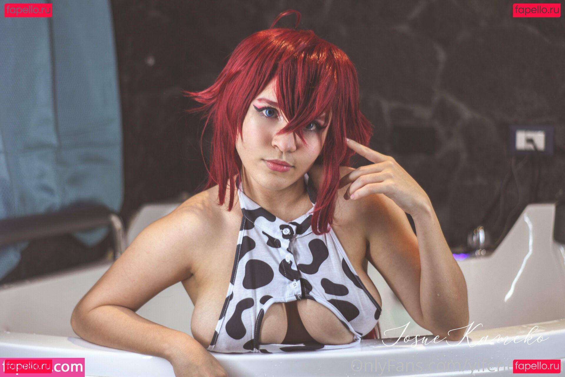 Yifene Cosplay Nude Onlyfans Photo 14