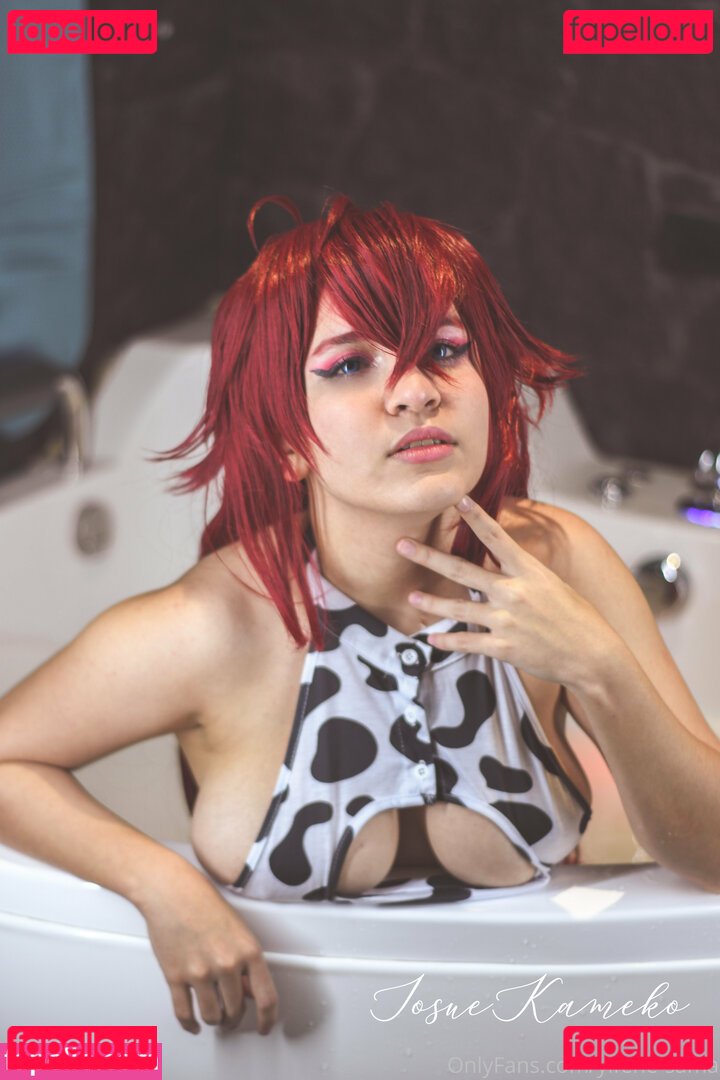 Yifene Cosplay Nude Onlyfans Photo 13