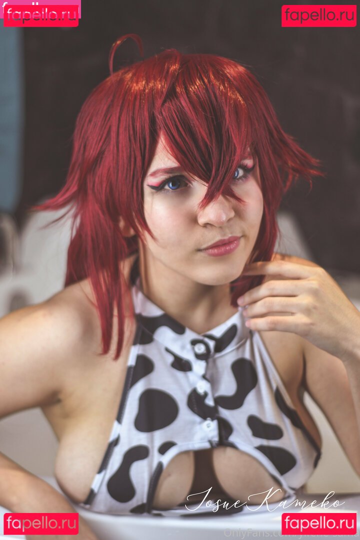 Yifene Cosplay Nude Onlyfans Photo 12