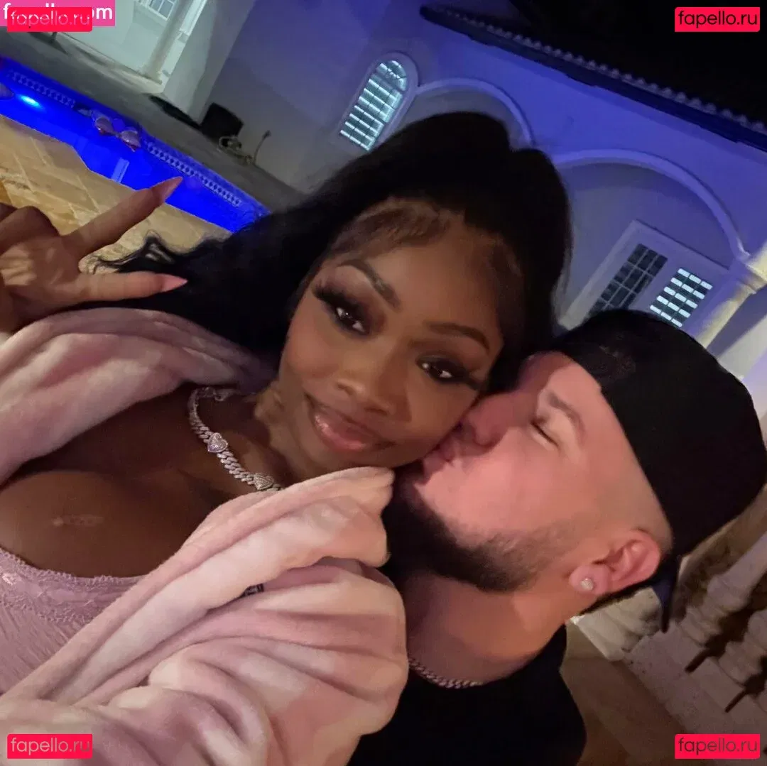 Daalischus Onlyfans Photo Gallery 