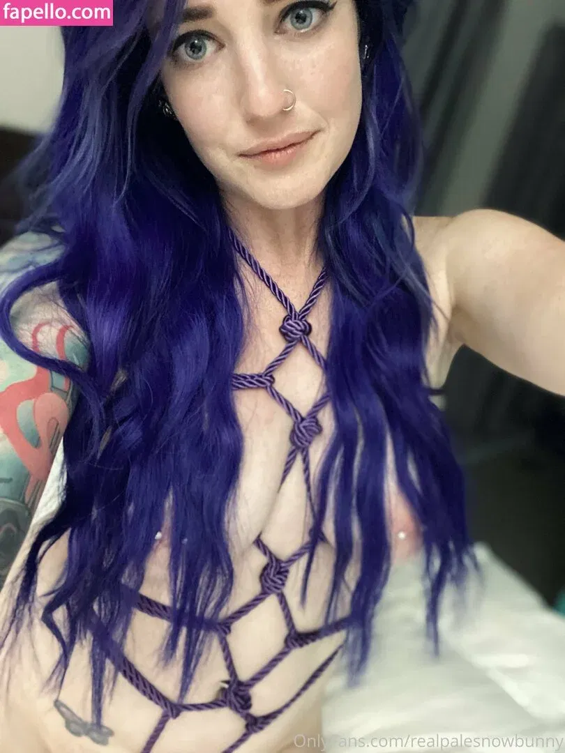 realpalesnowbunny Onlyfans Photo Gallery 