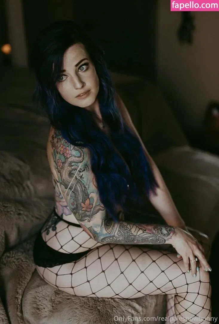 realpalesnowbunny Onlyfans Photo Gallery 