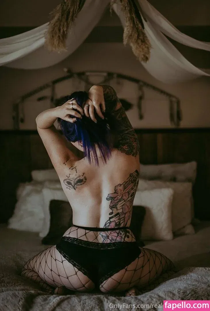 realpalesnowbunny Onlyfans Photo Gallery 