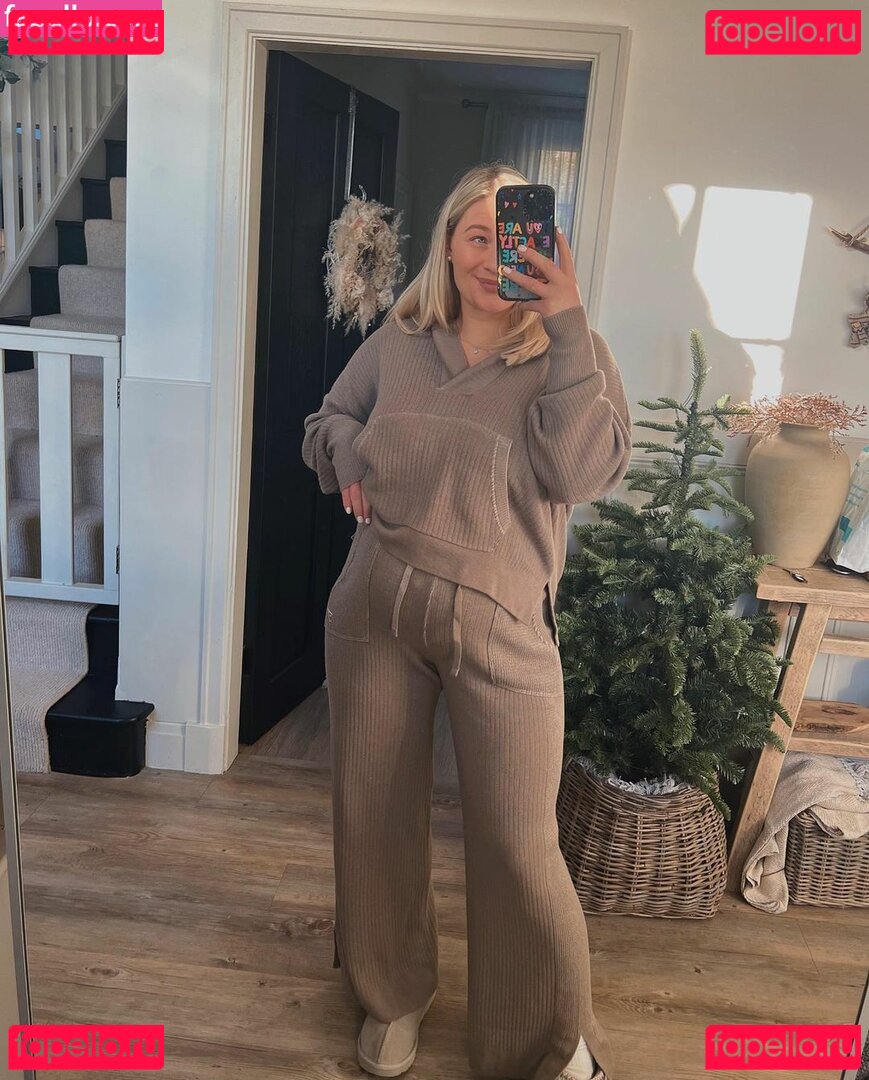 Carys Whittaker Nude Onlyfans Photo 31