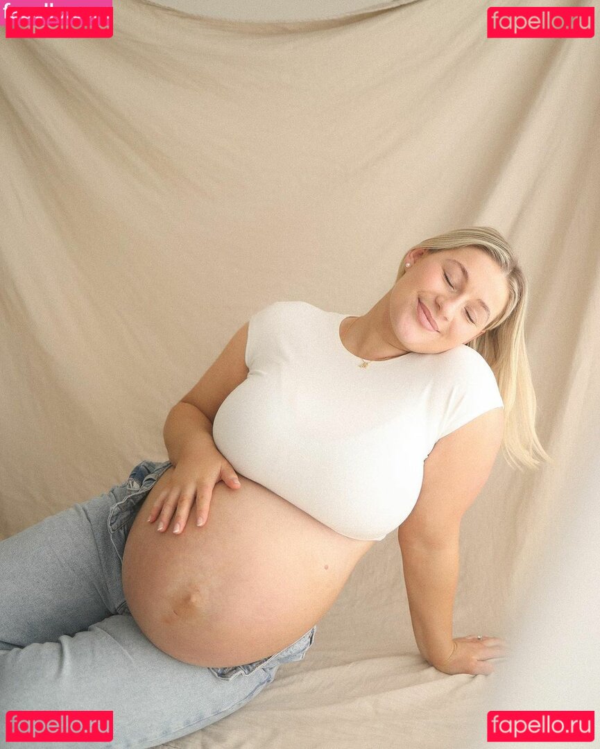 Carys Whittaker Nude Onlyfans Photo 24