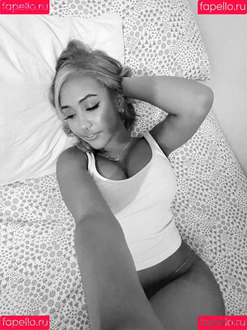 cowboyprincess25 Onlyfans Photo Gallery 