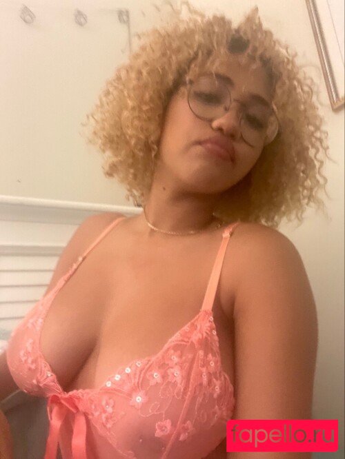 cowboyprincess25 Onlyfans Photo Gallery 