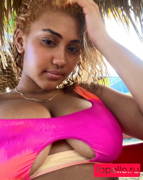 cowboyprincess25 Onlyfans Photo Gallery 