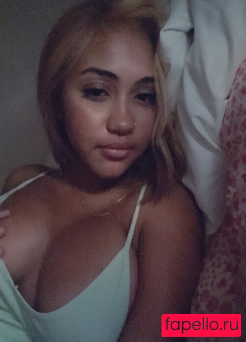 cowboyprincess25 Onlyfans Photo Gallery 