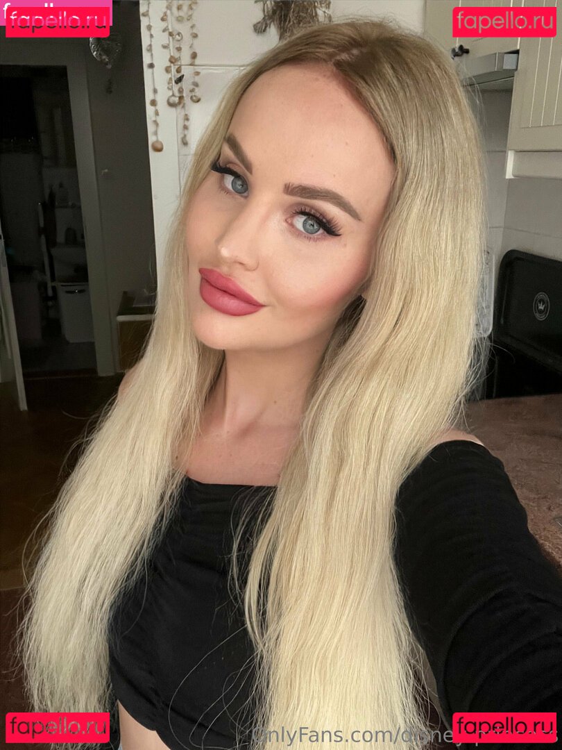 disney-princess Nude Onlyfans Photo 36