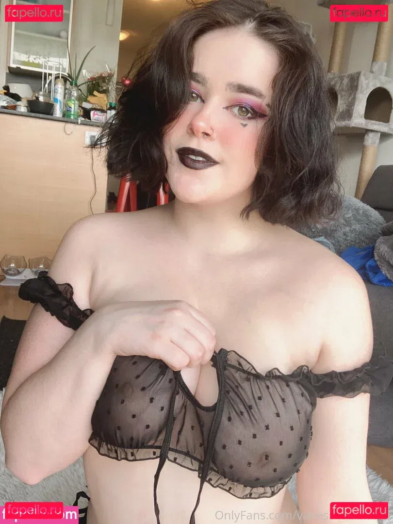 vanessastrawbe1 Onlyfans Photo Gallery 