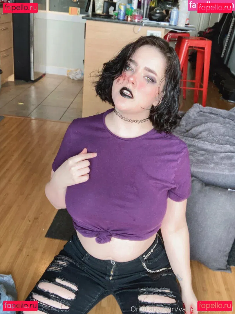 vanessastrawbe1 Onlyfans Photo Gallery 