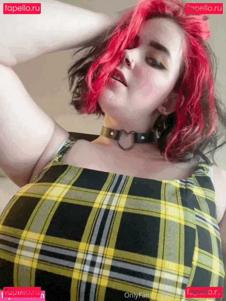 vanessastrawbe1 Onlyfans Photo Gallery 