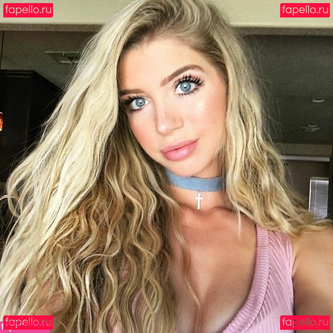 Allie DeBerry Nude Onlyfans Photo 9