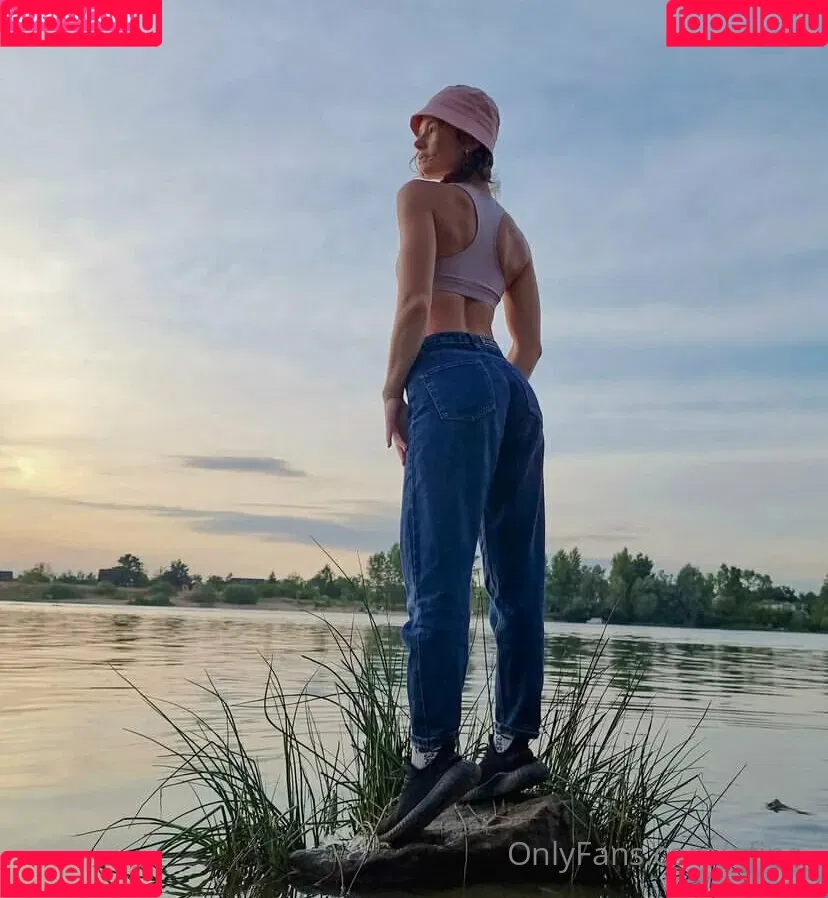 afina_ Onlyfans Photo Gallery 