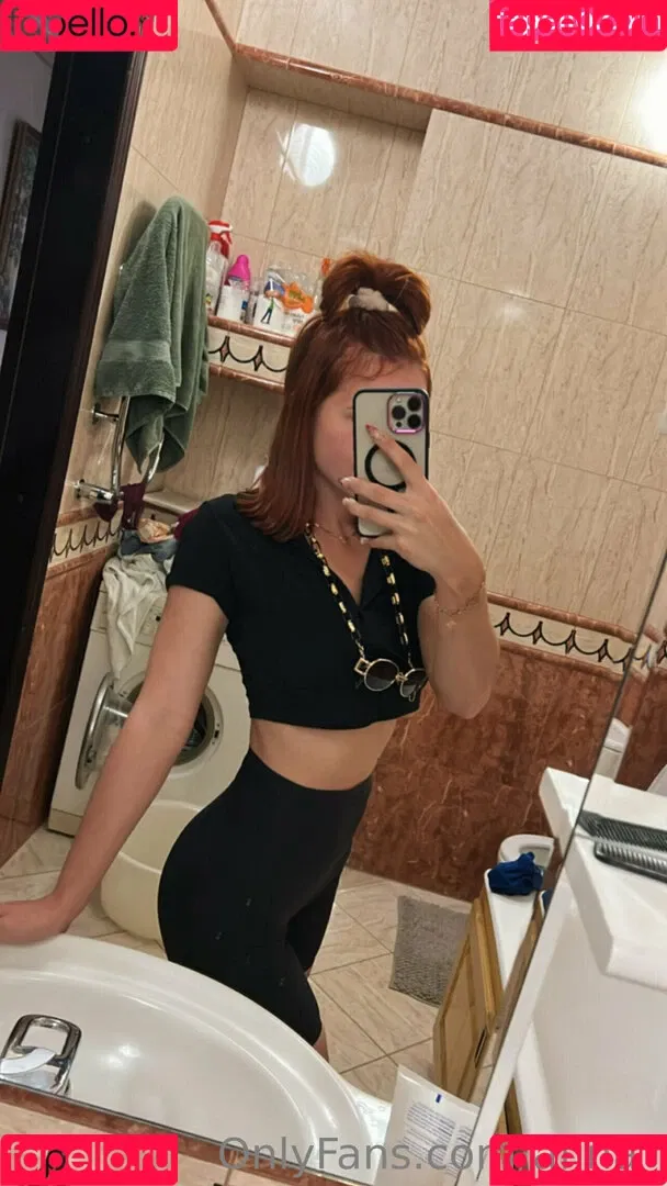 afina_ Onlyfans Photo Gallery 