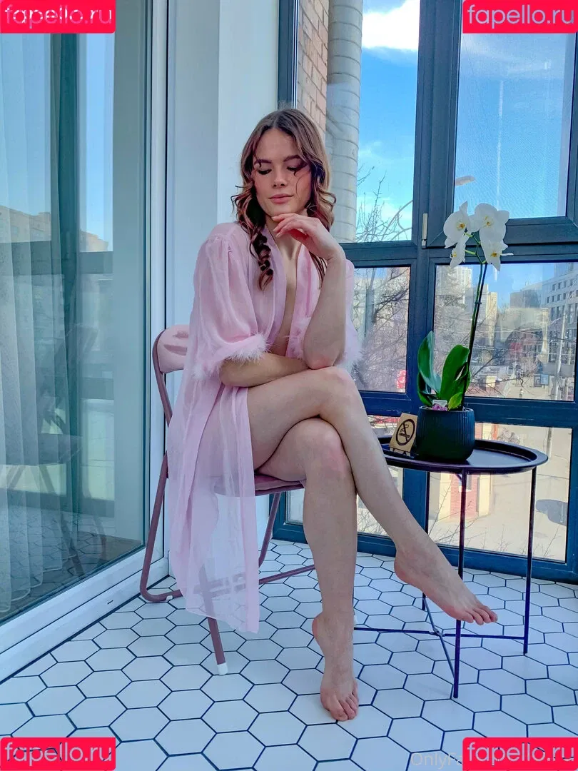 afina_ Onlyfans Photo Gallery 
