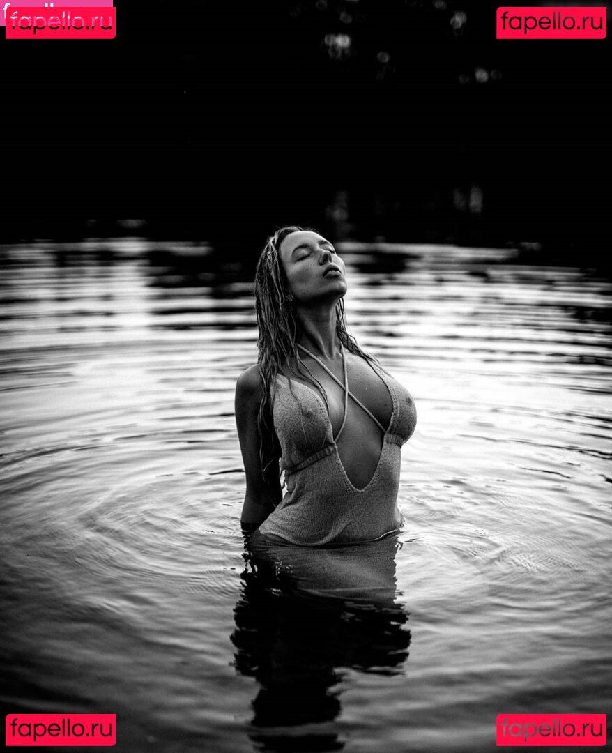 Nicole Marrone Nude Onlyfans Photo 38