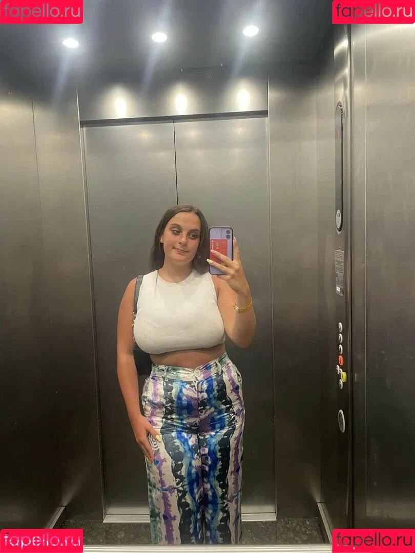 Lindsay Onlyfans Photo Gallery 