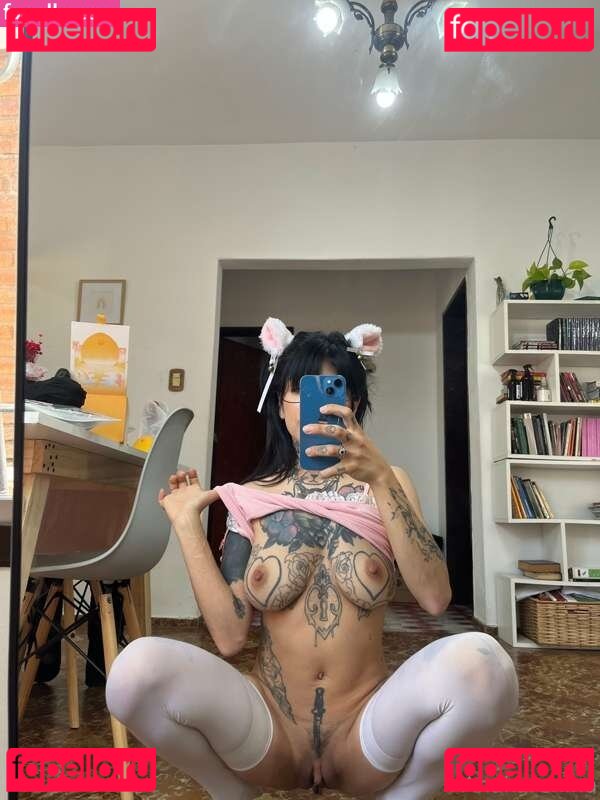 Annakarenina Nude Onlyfans Photo 32