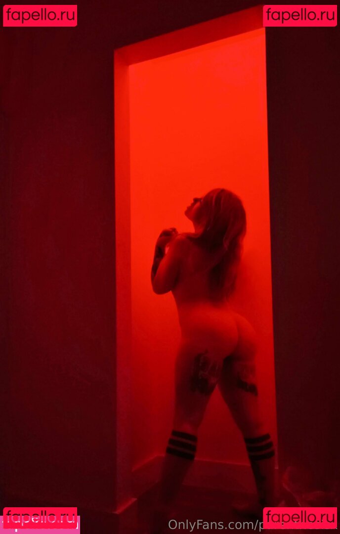 Parenthesisx Nude Onlyfans Photo 8