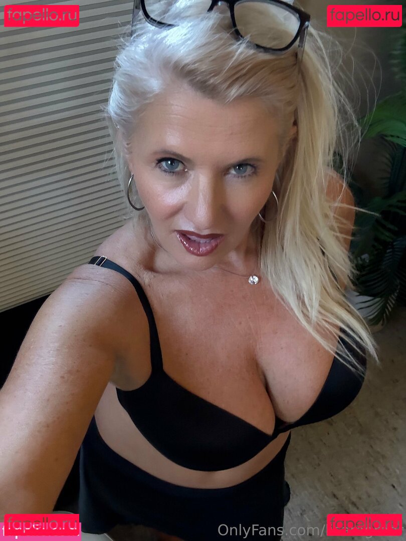 LisaMGreer Nude Onlyfans Photo 10
