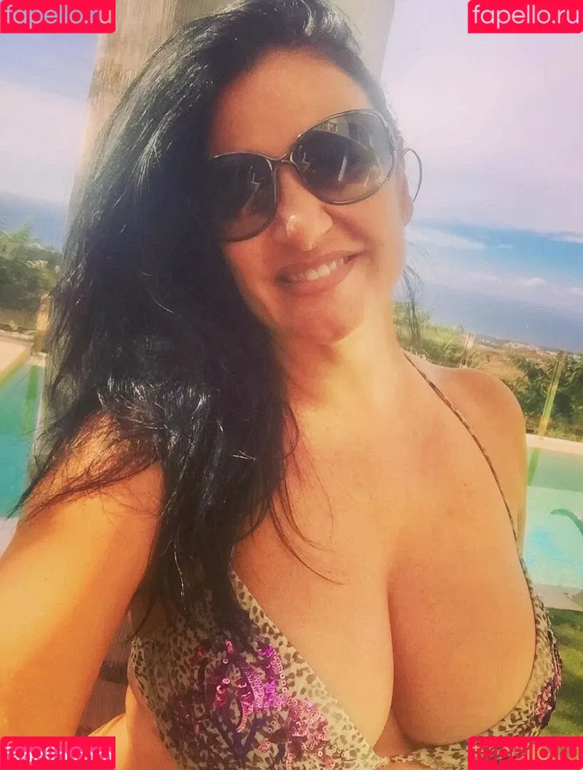 Angela Cavagna Onlyfans Photo Gallery 