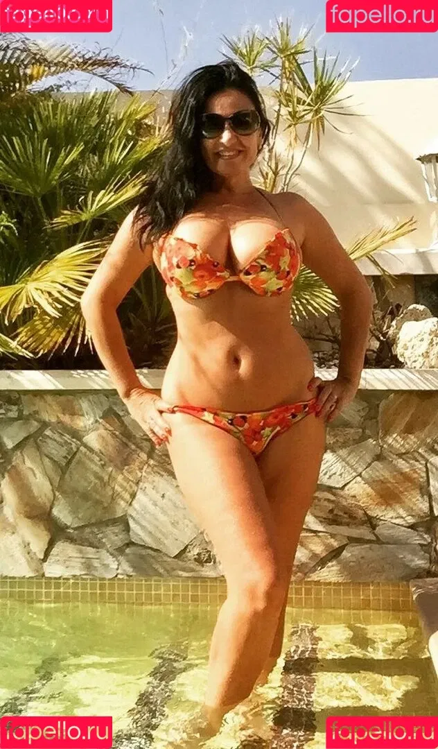 Angela Cavagna Onlyfans Photo Gallery 