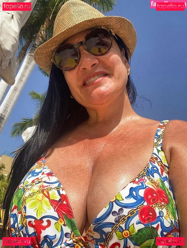 Angela Cavagna Onlyfans Photo Gallery 