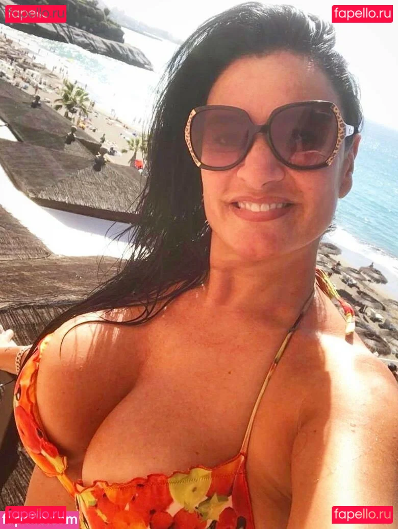 Angela Cavagna Onlyfans Photo Gallery 