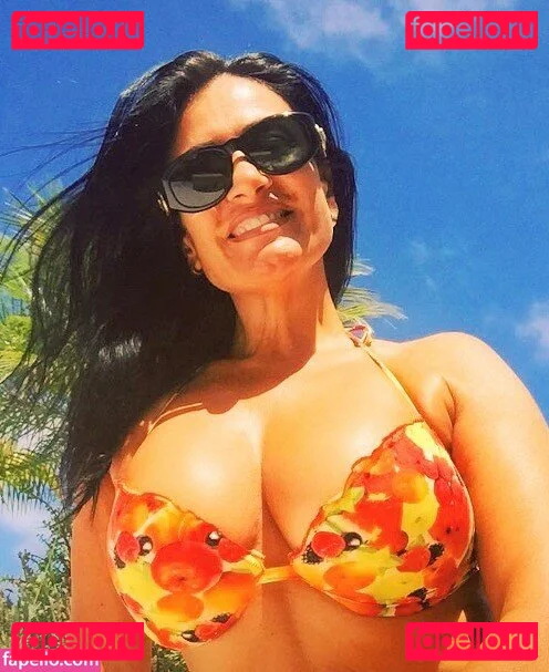 Angela Cavagna Onlyfans Photo Gallery 