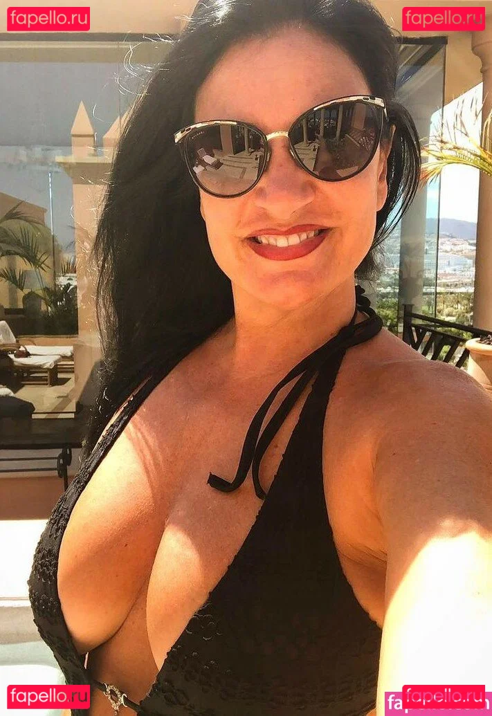 Angela Cavagna Onlyfans Photo Gallery 