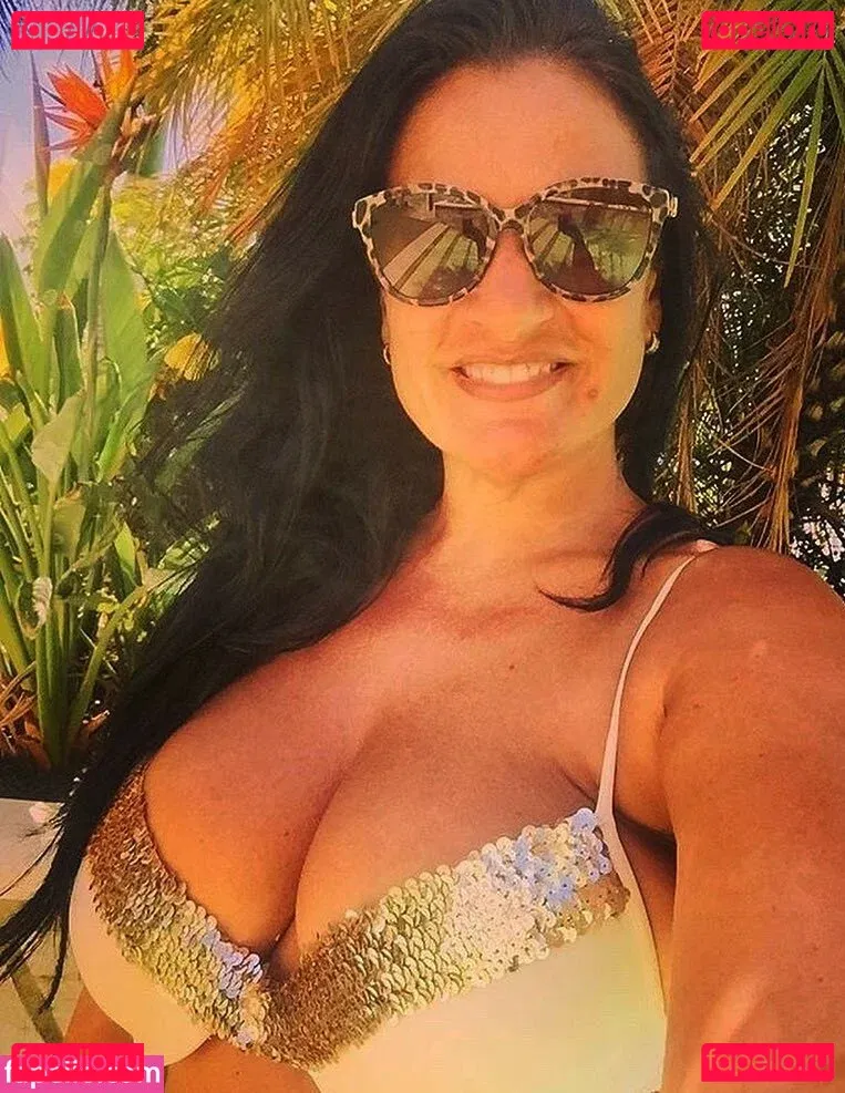 Angela Cavagna Onlyfans Photo Gallery 