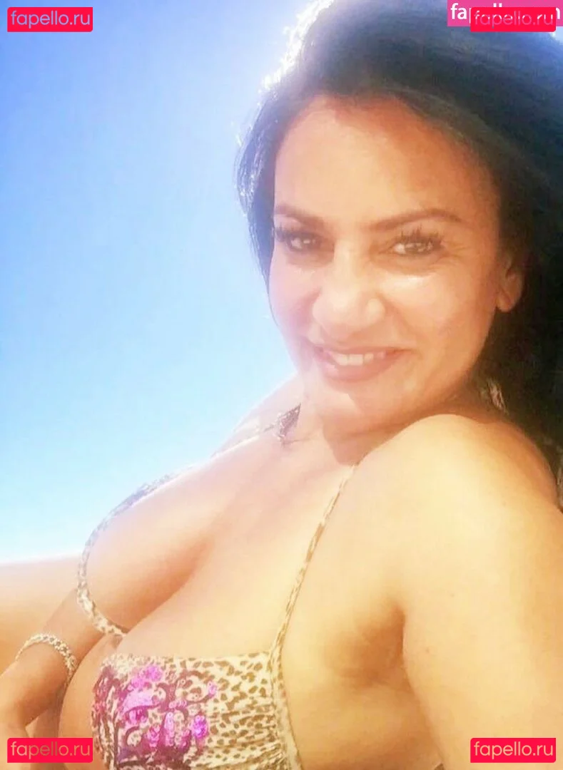 Angela Cavagna Onlyfans Photo Gallery 