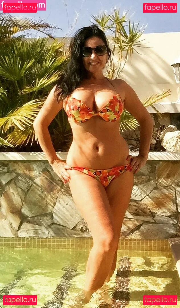 Angela Cavagna Onlyfans Photo Gallery 