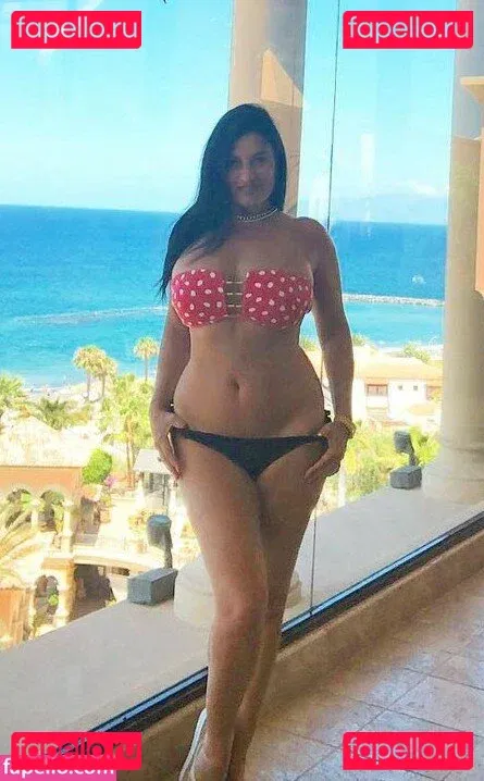 Angela Cavagna Onlyfans Photo Gallery 