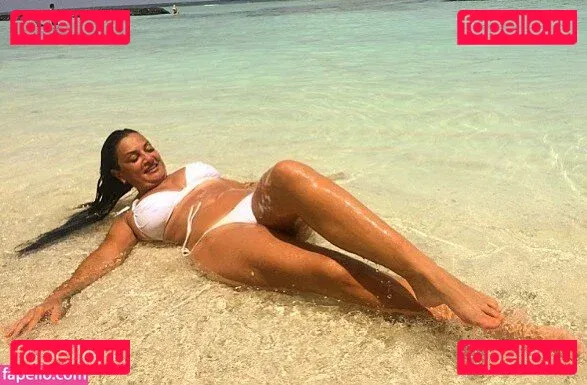 Angela Cavagna Onlyfans Photo Gallery 