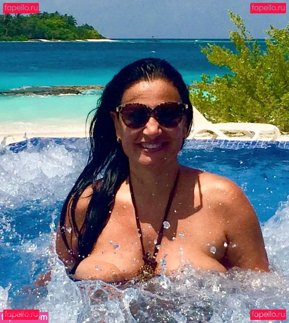 Angela Cavagna Onlyfans Photo Gallery 