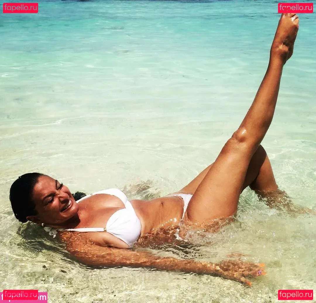 Angela Cavagna Onlyfans Photo Gallery 