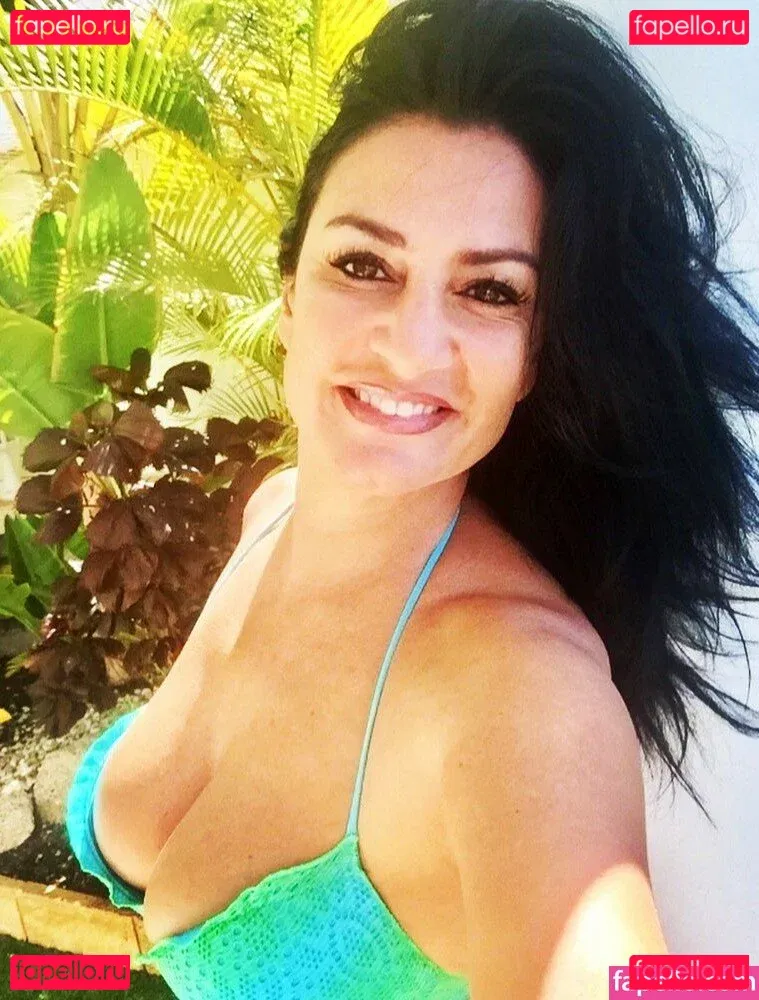 Angela Cavagna Onlyfans Photo Gallery 