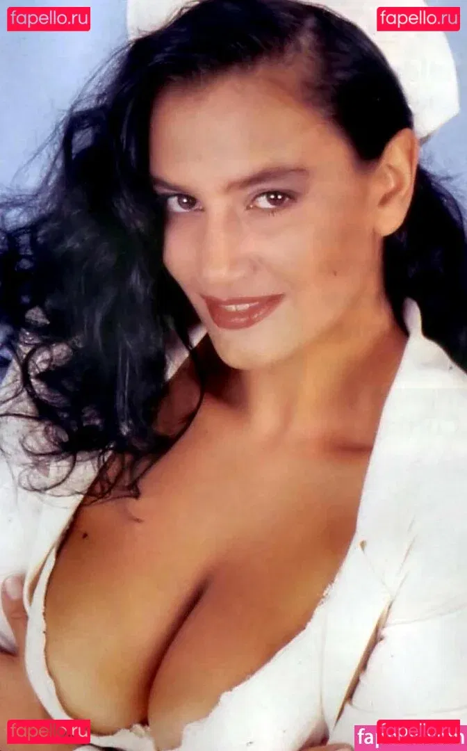 Angela Cavagna Onlyfans Photo Gallery 