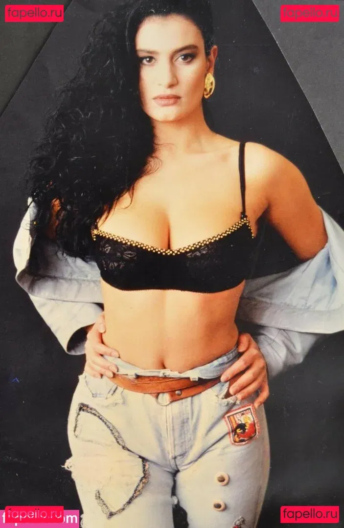 Angela Cavagna Onlyfans Photo Gallery 