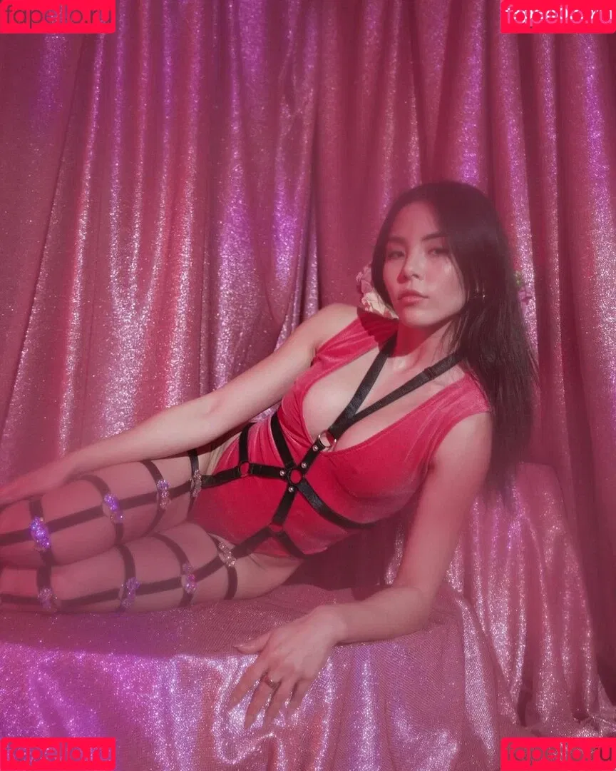 Anna Akana Onlyfans Photo Gallery 