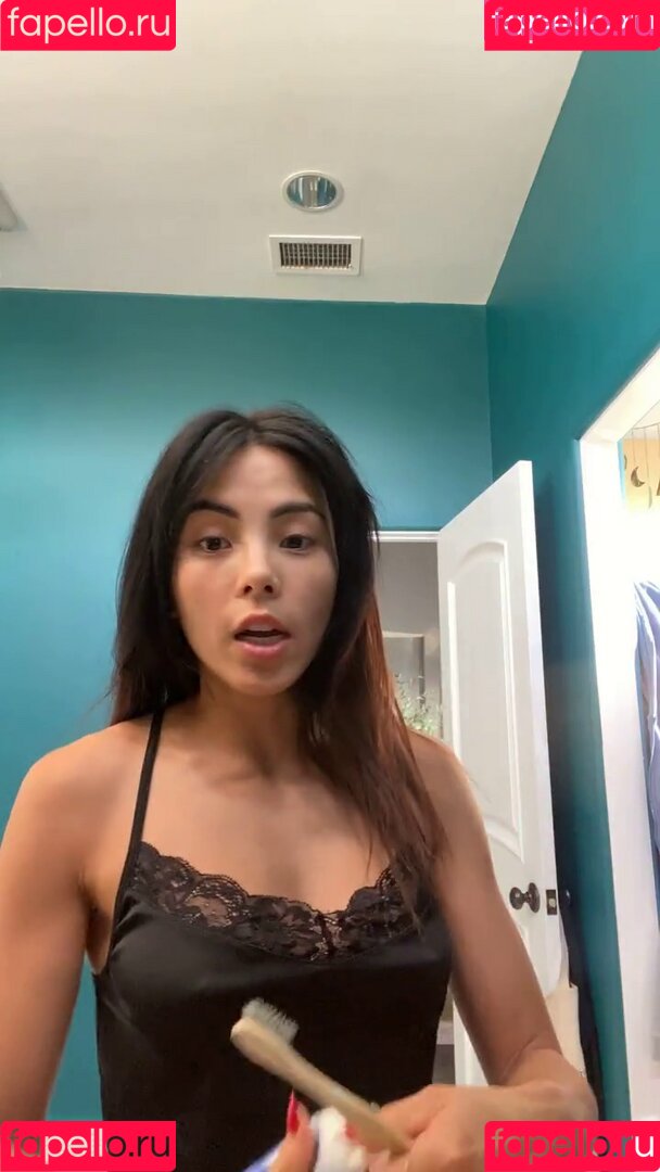 Anna Akana Onlyfans Photo Gallery 