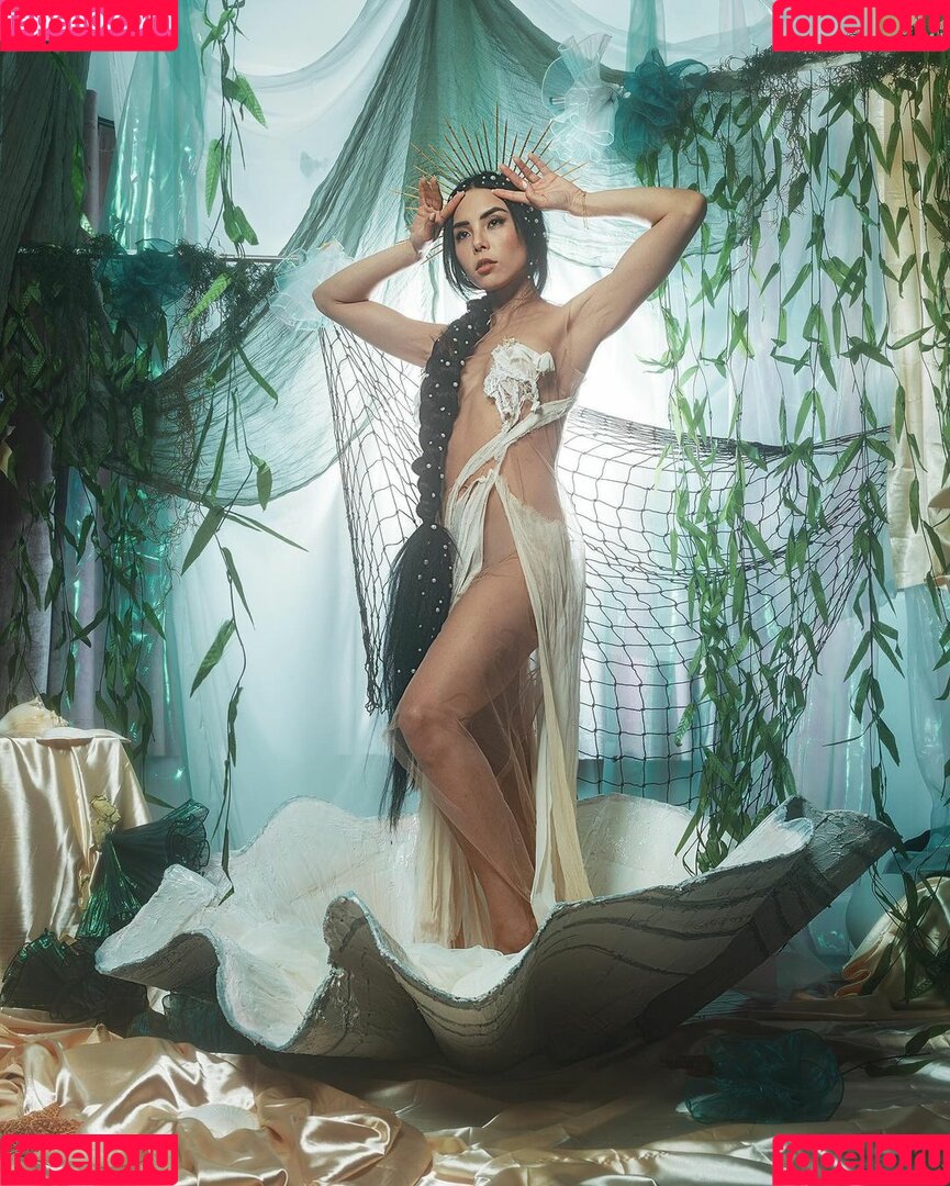 Anna Akana Onlyfans Photo Gallery 