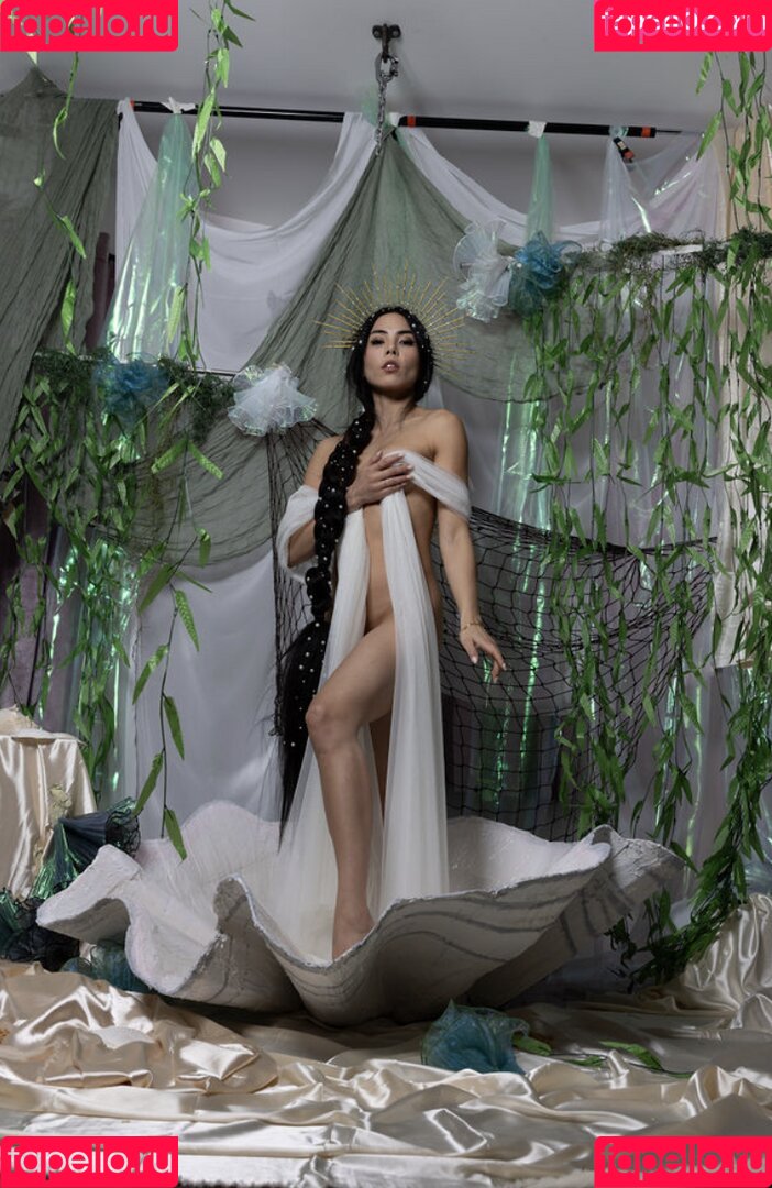 Anna Akana Onlyfans Photo Gallery 