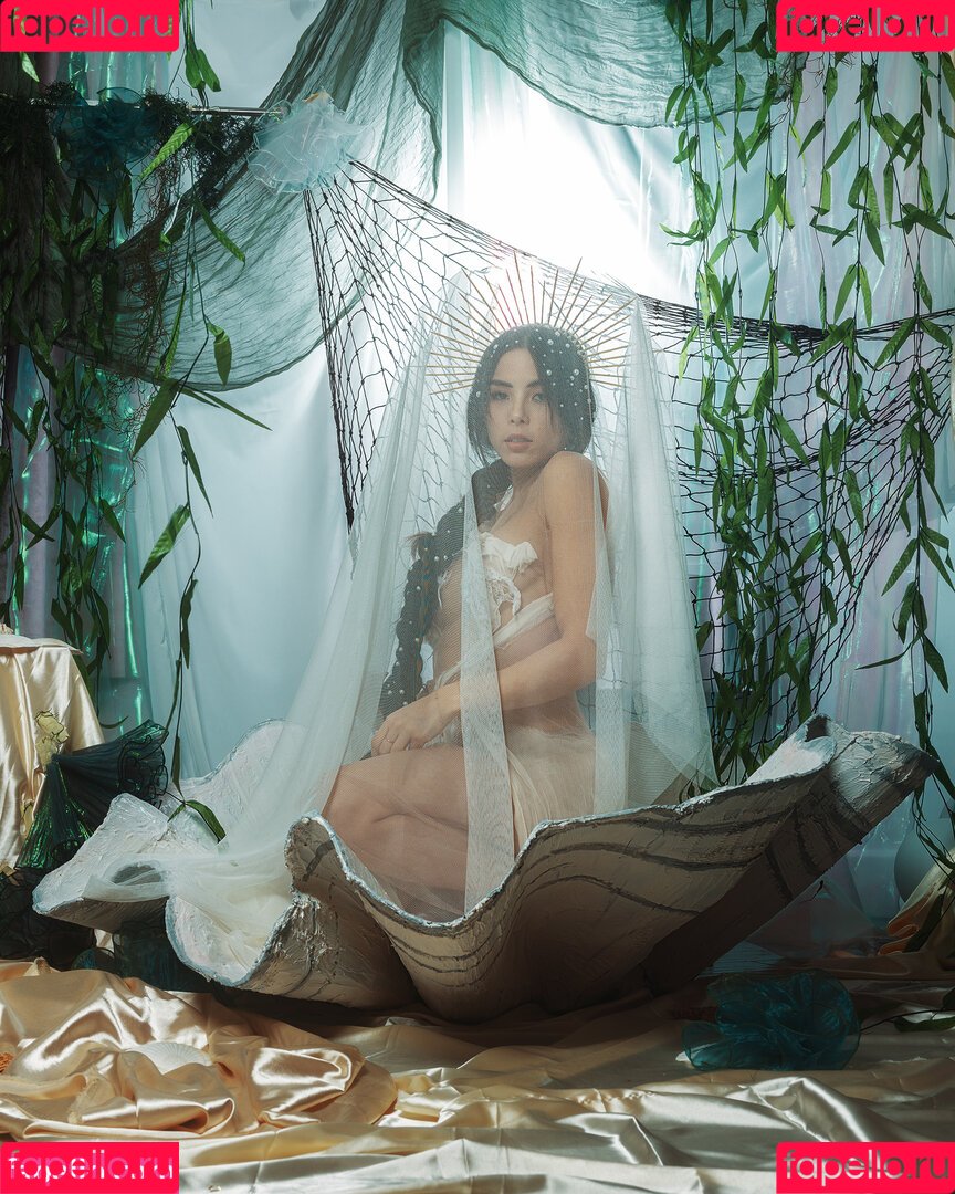 Anna Akana Onlyfans Photo Gallery 