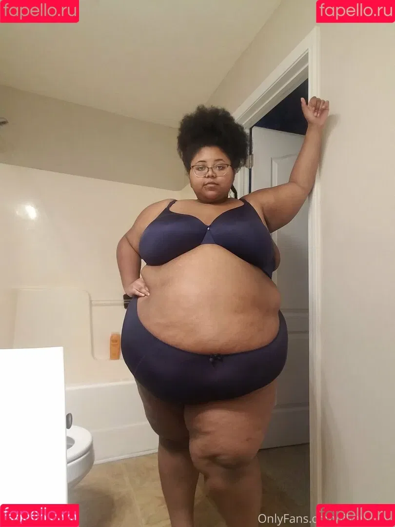 lilmsfluffy Onlyfans Photo Gallery 